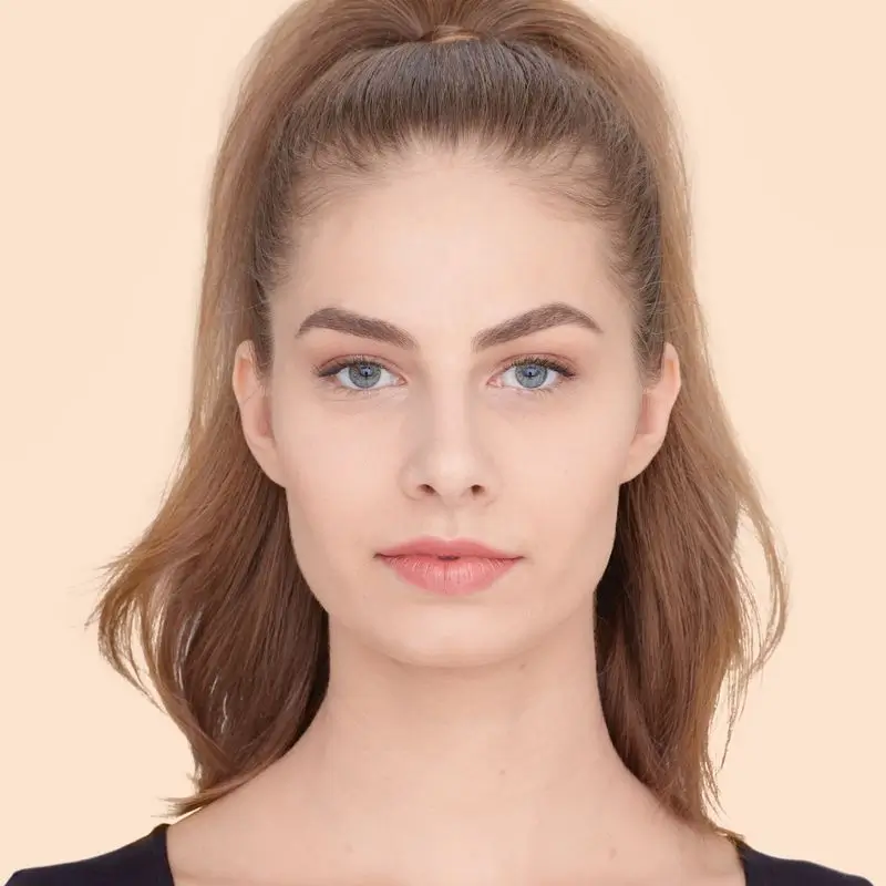 Maybelline New York Fit Me Matte & Refine Foundation Shade 100 Warm Ivory Adapté à la couleur et à la texture de votre peau Très léger - 30Ml