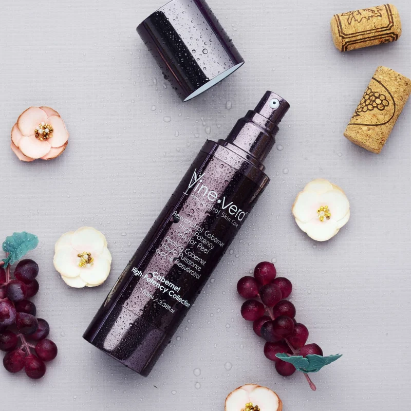 The Medik8 & Vine Vera Hydration & Renew Mini Set