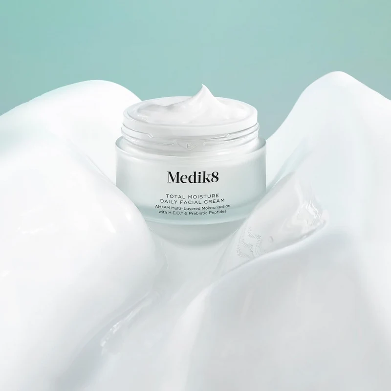 The Medik8 & Vine Vera Hydration & Renew Mini Set