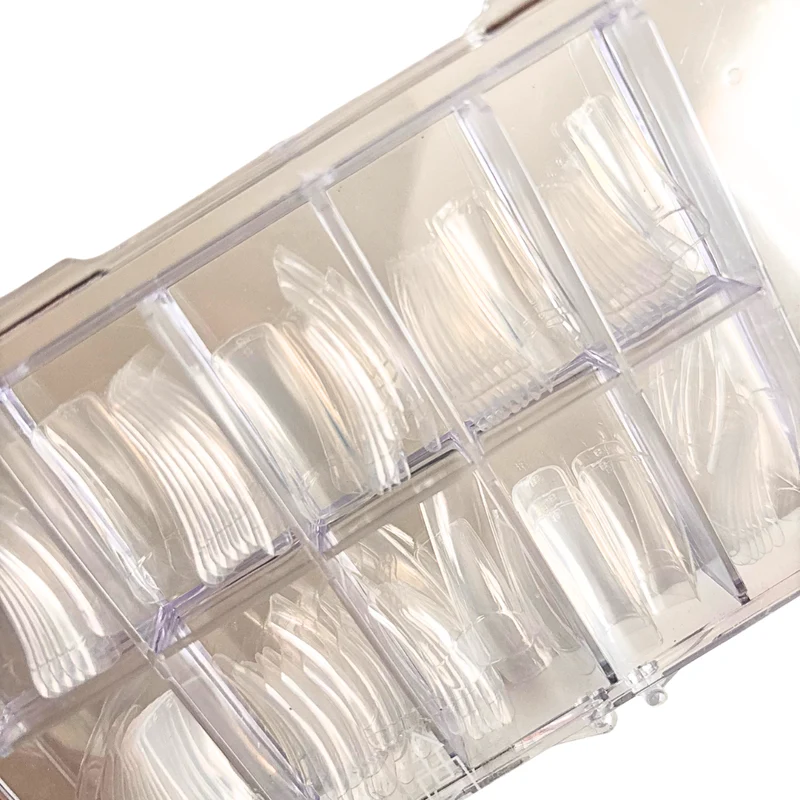 Outlet Nails | Boîte de 100 faux ongles transparents