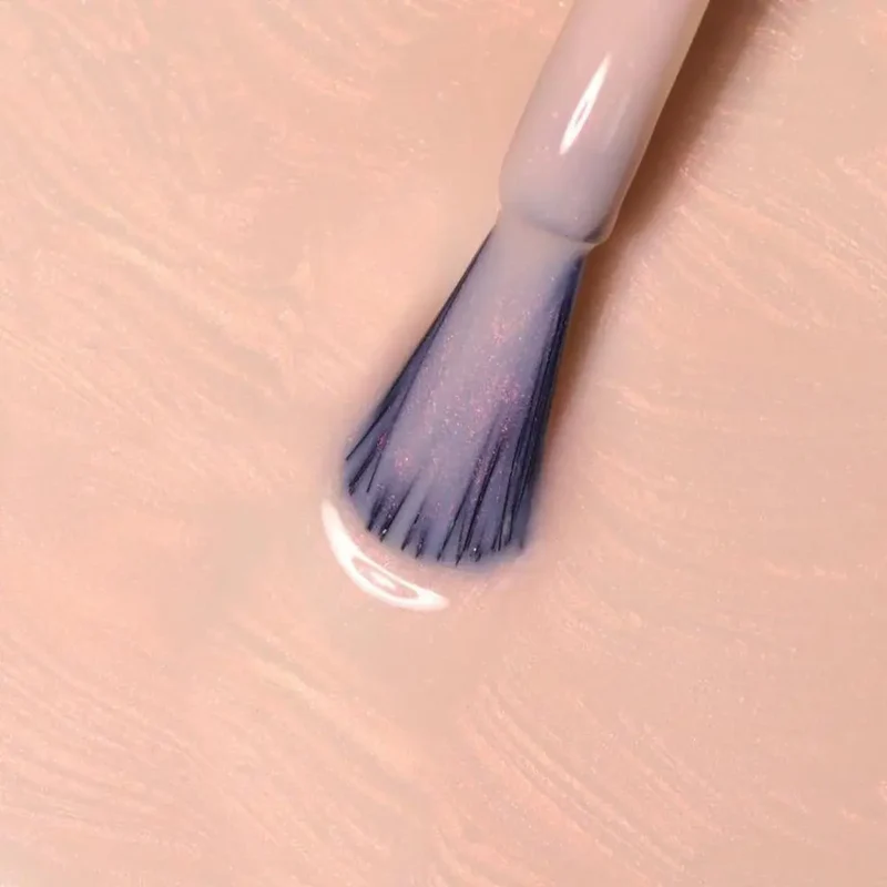 Londontown kur Illuminating Nail Concealer