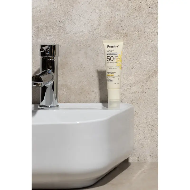 Freshly D+ Natural Suncare Age-Repair Spf50, 50 ml